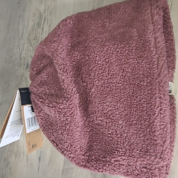 The North Face Sherpa Hat - Picture 2 of 5